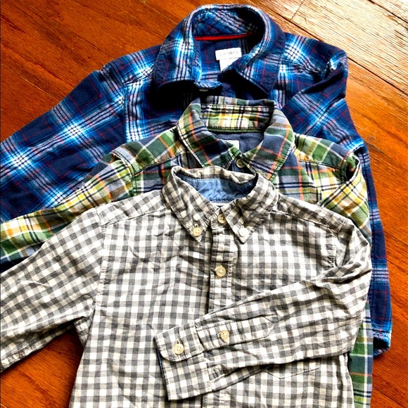 Carter’s boys shirts - Picture 3 of 3